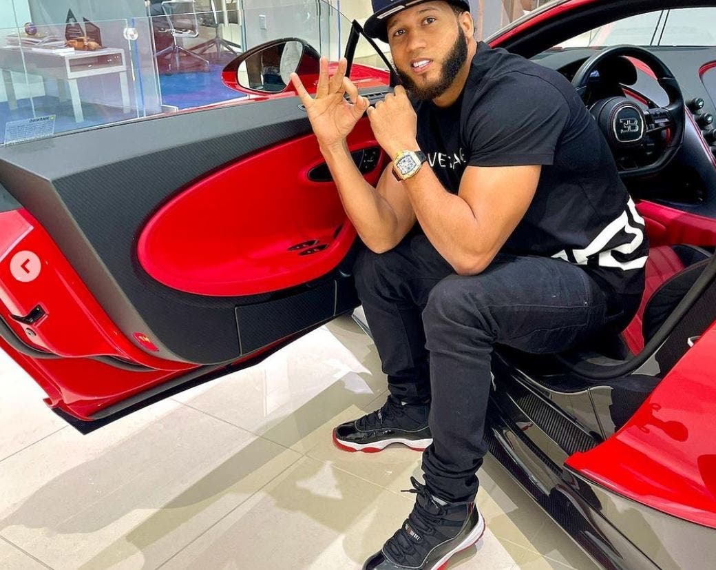 El Alfa en su Bugatti